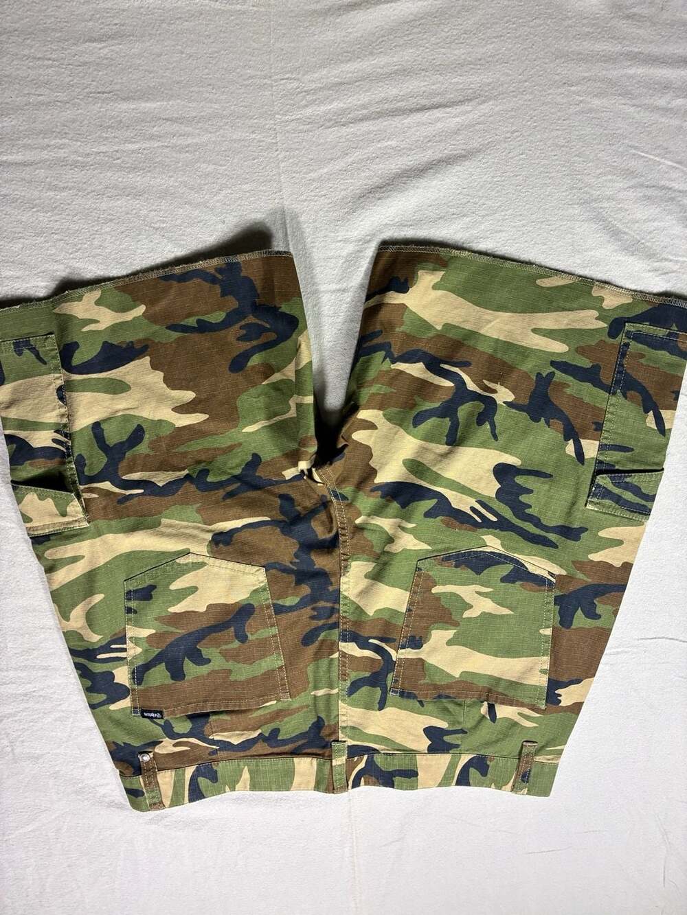 Brixton Fleet Cargo Shorts Size 36 Camo - Picture 6 of 10
